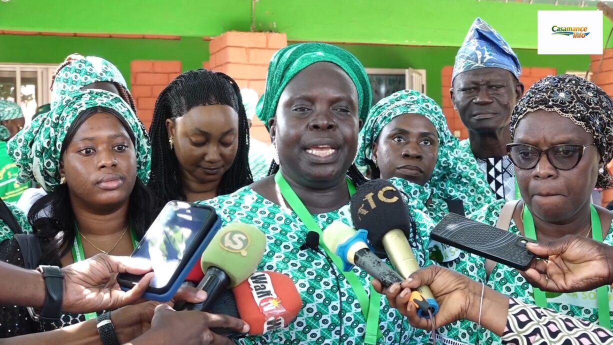 Mariama Sonko s’exprimant lors du Camp International de Formation en Agroécologie Paysanne à Niaguis